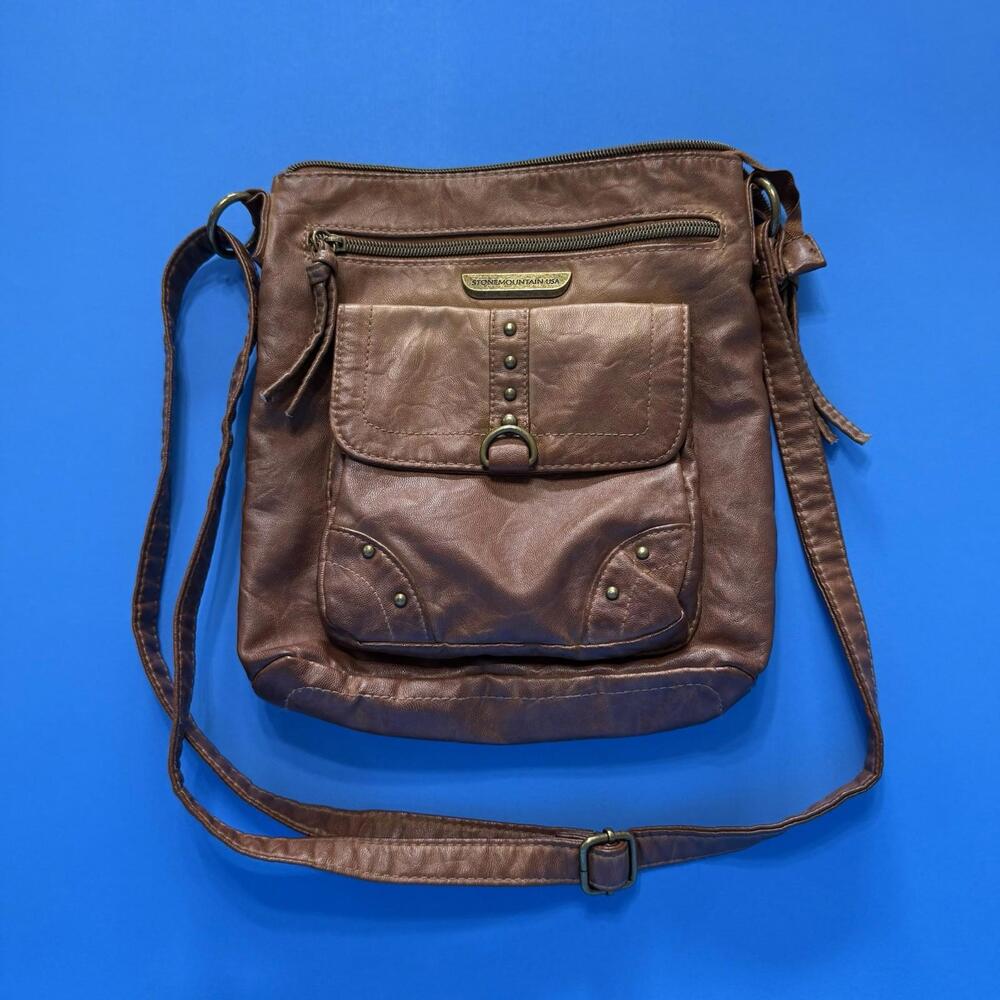 Stone Mountain USA Brown Womens Crossbody Bag Purse 3 Pockets